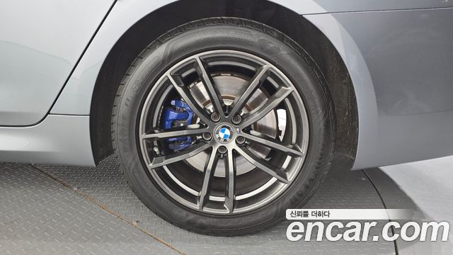 BMW 5-Series 2017 — photo 7