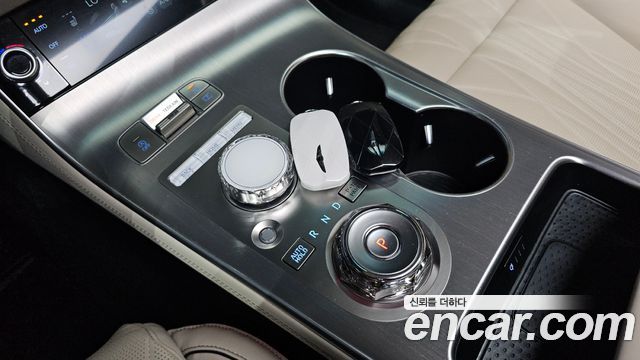 Genesis GV70 2025 — photo 12
