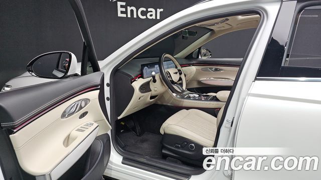 Genesis GV70 2025 — photo 13