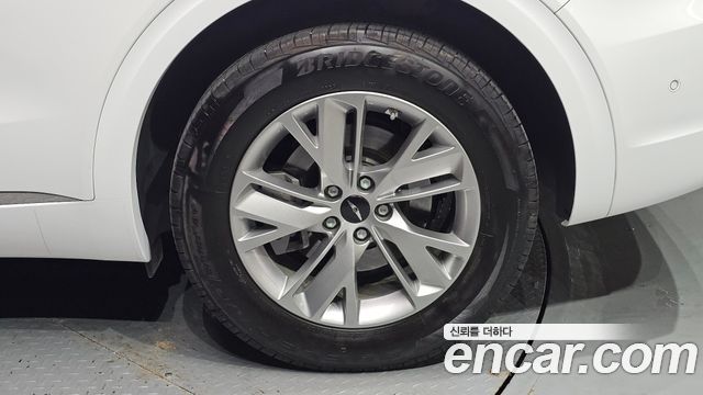 Genesis GV70 2025 — photo 7