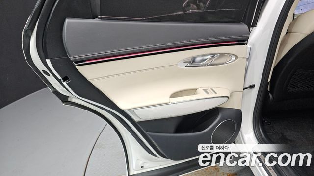 Genesis GV70 2025 — photo 15