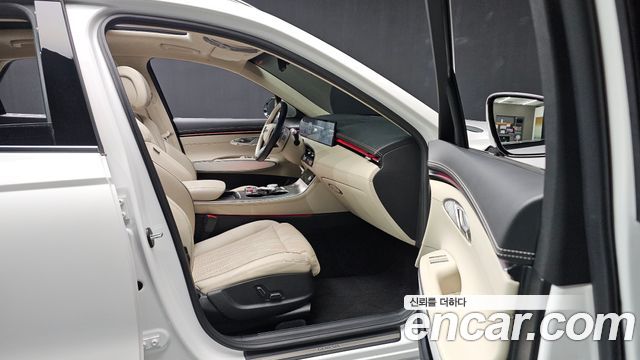 Genesis GV70 2025 — photo 16