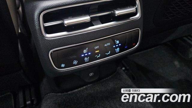 Genesis GV70 2025 — photo 30