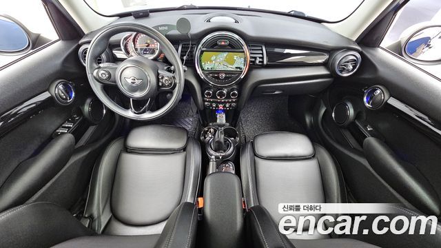 Mini Cooper 2017 — photo 7