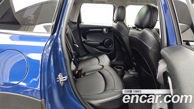 Mini Cooper 2017 — photo 12