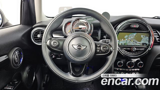 Mini Cooper 2017 — photo 13