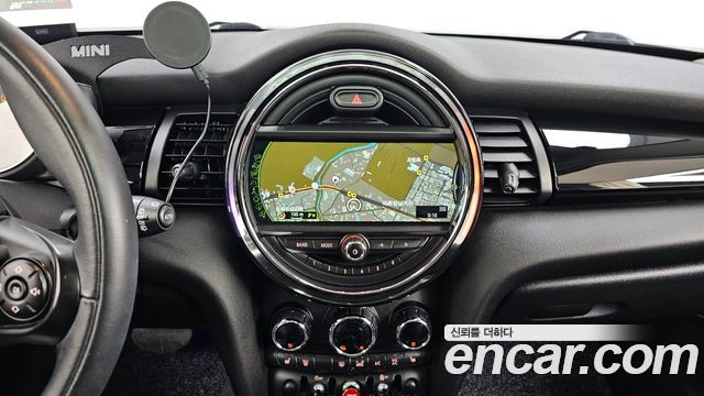 Mini Cooper 2017 — photo 14