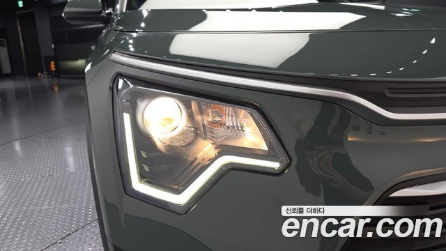Kia Niro 2023 — photo 8