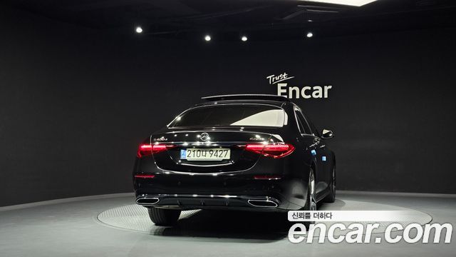 Mercedes-Benz S-Class 2022 — photo 4