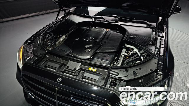 Mercedes-Benz S-Class 2022 — photo 6