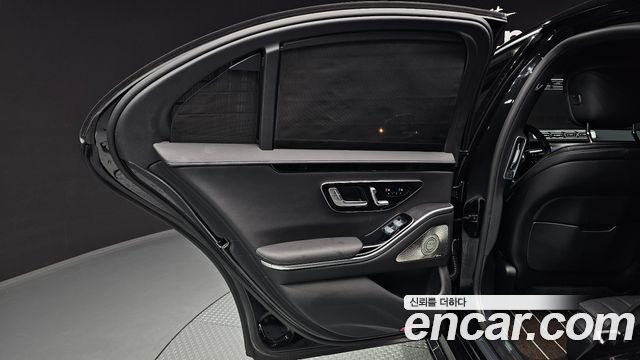 Mercedes-Benz S-Class 2022 — photo 15