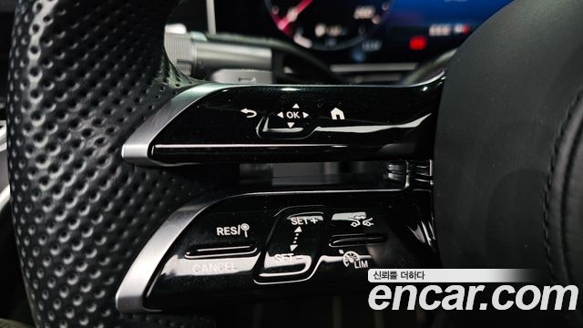 Mercedes-Benz S-Class 2022 — photo 29