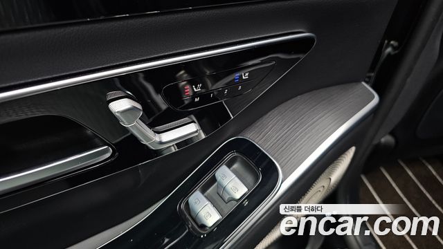 Mercedes-Benz S-Class 2022 — photo 34