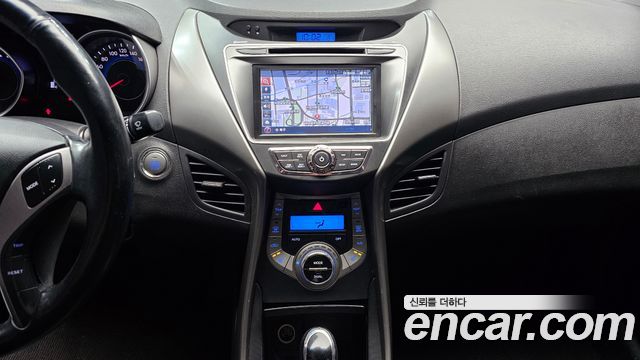 Hyundai AVANTE 2013 — photo 20