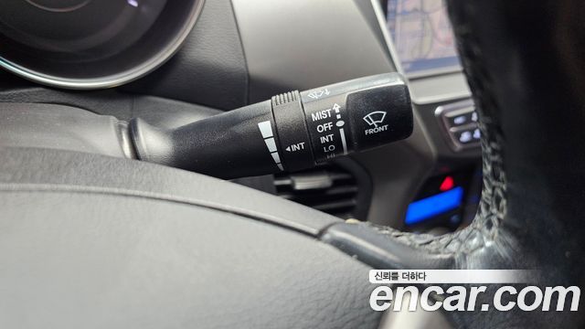 Hyundai AVANTE 2013 — photo 25