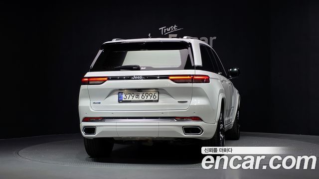 Jeep Cherokee 2023 — photo 4