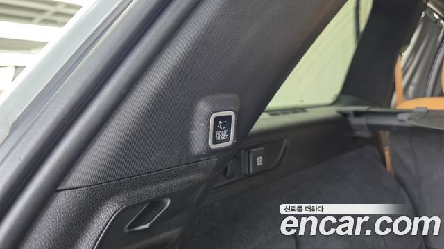 Jeep Cherokee 2023 — photo 32