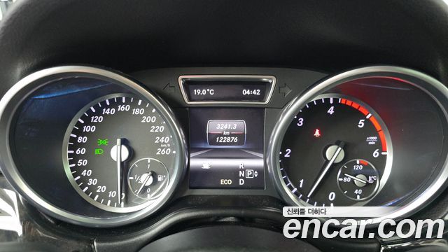 Mercedes-Benz M-class 2013 — photo 8