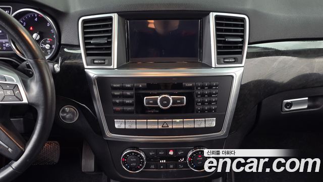 Mercedes-Benz M-class 2013 — photo 14