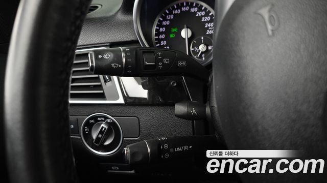 Mercedes-Benz M-class 2013 — photo 17
