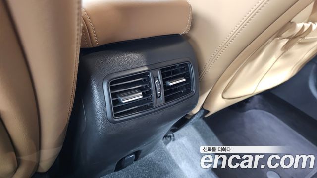 Renault Korea SM6 2021 — photo 35