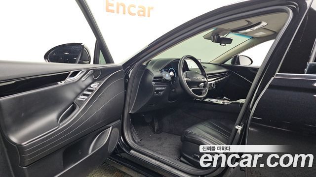 Genesis G80 2022 — photo 13