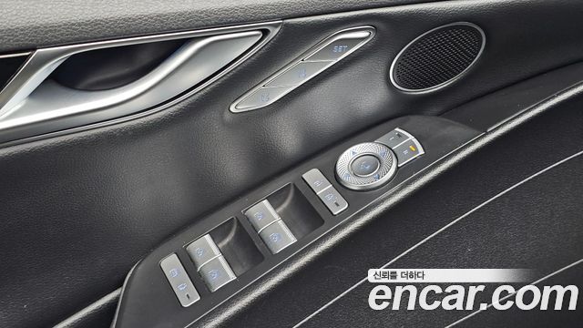 Genesis G80 2022 — photo 19