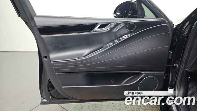 Genesis G80 2022 — photo 14
