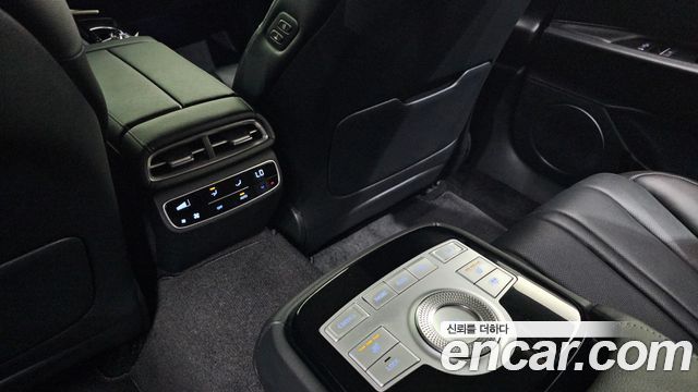 Genesis G80 2022 — photo 31