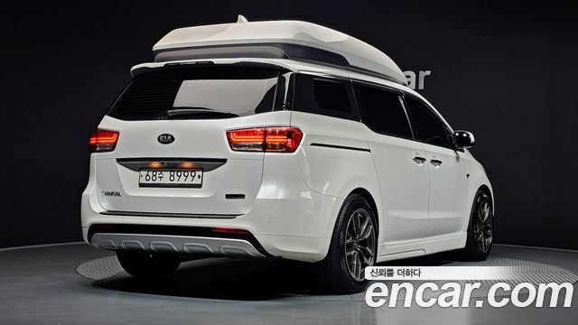 Kia Canival 2015 — photo 2