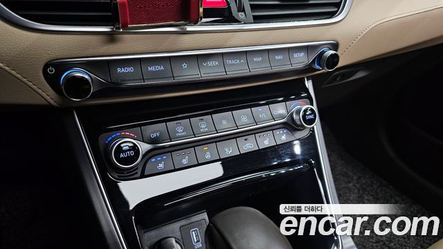 Hyundai Grandeur 2018 — photo 32