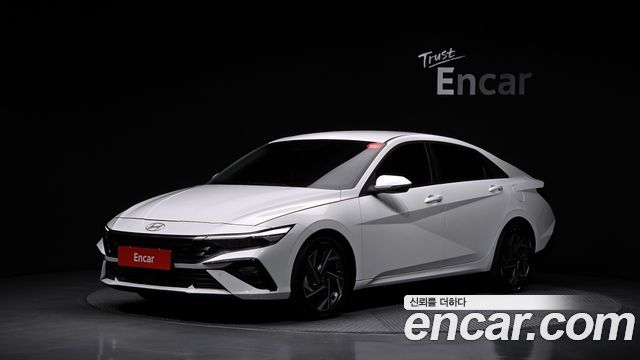 Hyundai AVANTE 2025 — photo 1