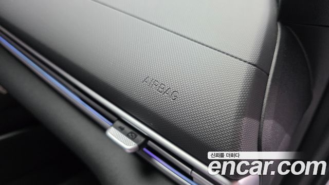 Hyundai AVANTE 2025 — photo 24