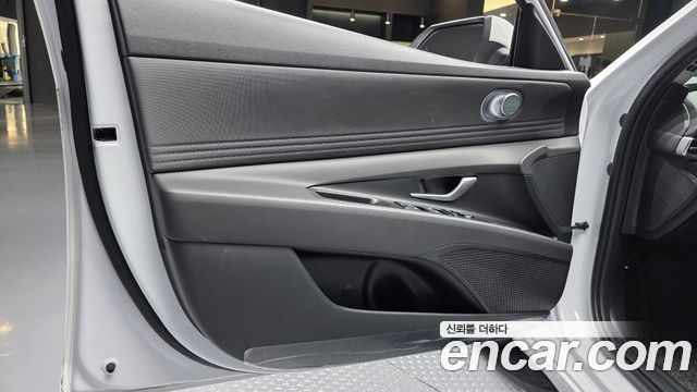 Hyundai AVANTE 2025 — photo 14