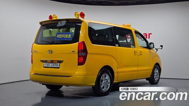 Hyundai Starex 2015 — photo 2