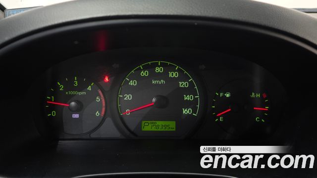 Hyundai Starex 2015 — photo 11
