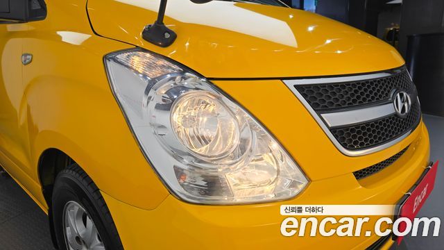 Hyundai Starex 2015 — photo 8