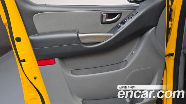 Hyundai Starex 2015 — photo 14