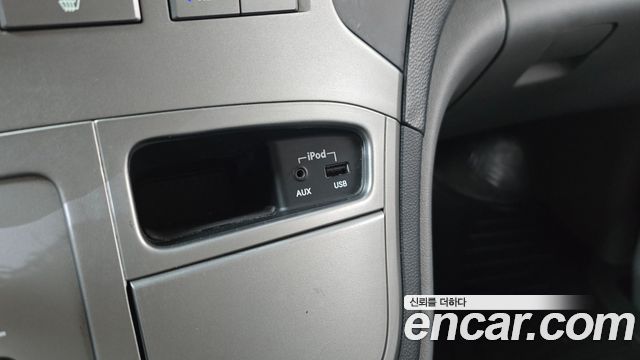 Hyundai Starex 2015 — photo 29