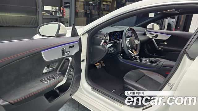 Mercedes-Benz CLA-Class 2020 — photo 13