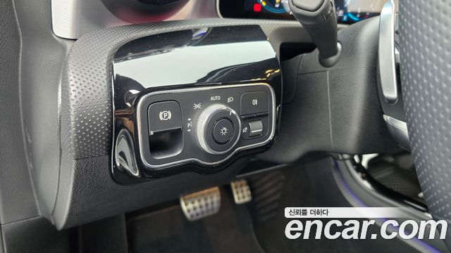 Mercedes-Benz CLA-Class 2020 — photo 26