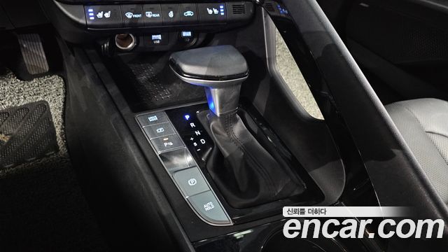 Hyundai AVANTE 2021 — photo 12