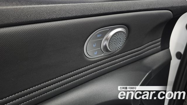 Hyundai AVANTE 2021 — photo 26