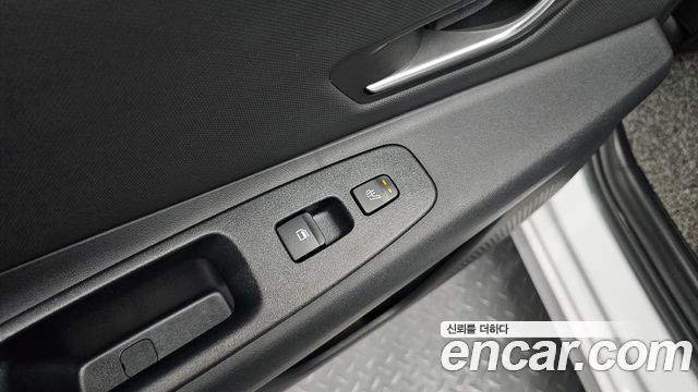 Hyundai AVANTE 2021 — photo 29
