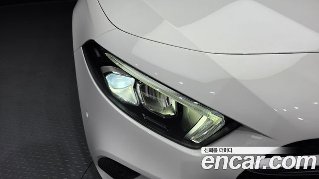 Mercedes-Benz A-Class 2020 — photo 8