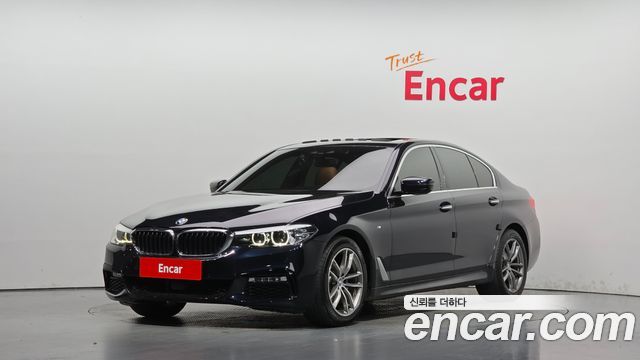 BMW 5-Series 2018 — photo 1