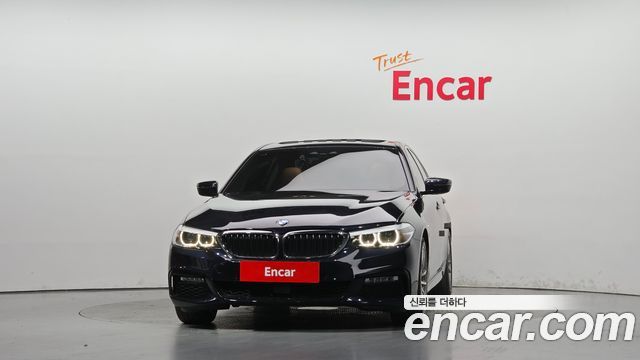 BMW 5-Series 2018 — photo 3