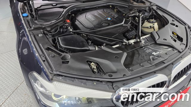 BMW 5-Series 2018 — photo 6