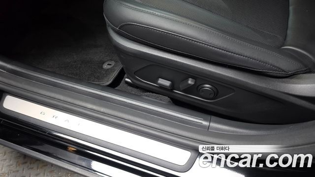 Hyundai Grandeur 2023 — photo 32