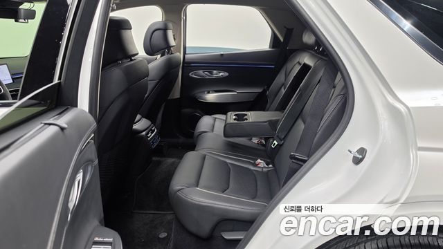 Genesis GV70 2025 — photo 11